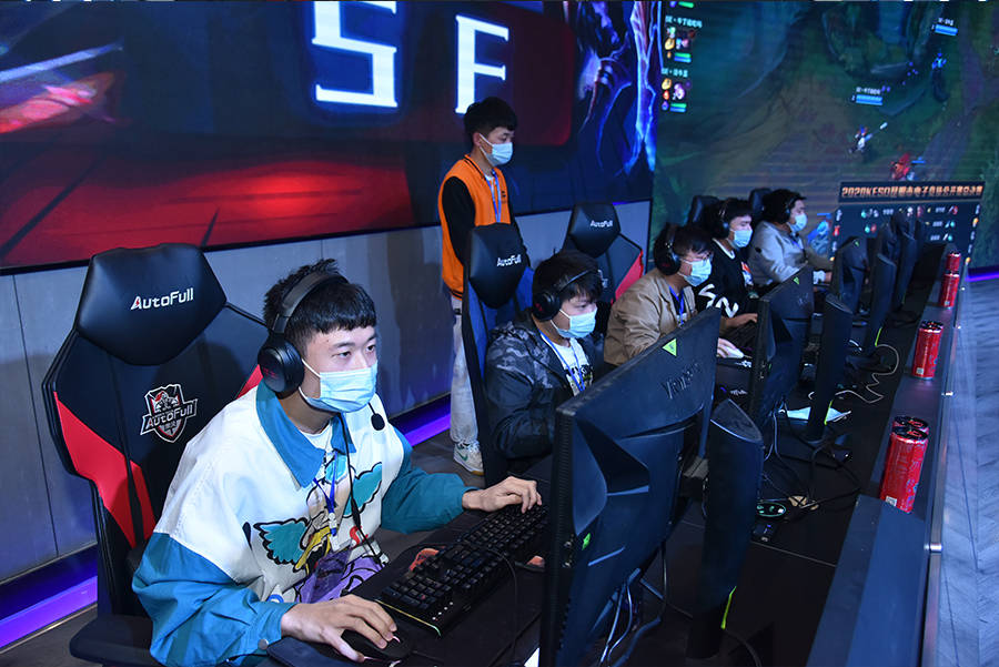 出浓烈的爱 出浓烈的爱