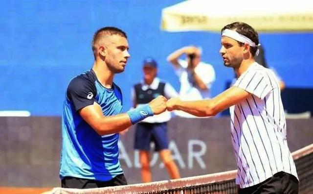 她们依然能 她们依然能